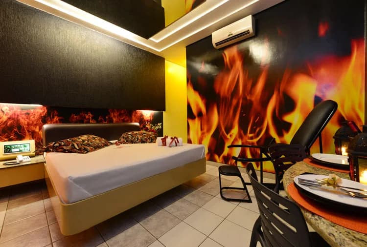 Suíte Sensual 25 - Fogo, no Ele & Ela Motel
