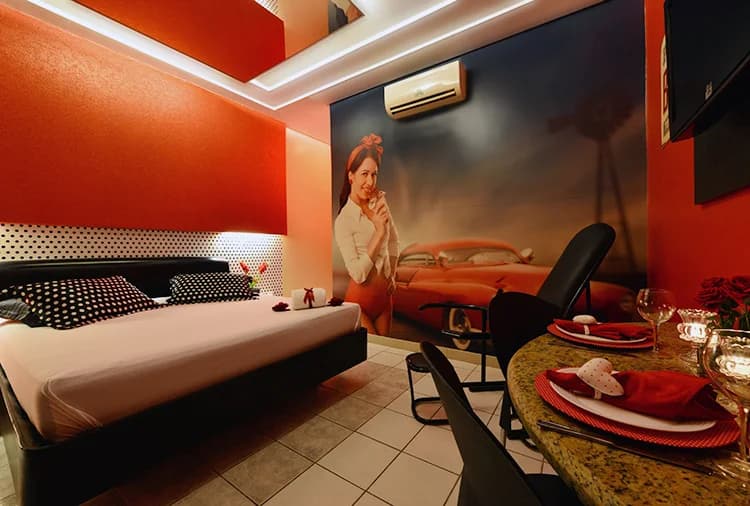Suíte Sensual 27 - Retrô, no Ele & Ela Motel