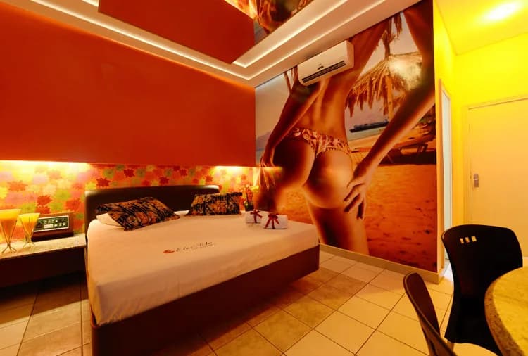 Suíte Sensual 26 - Tropical, no Ele & Ela Motel